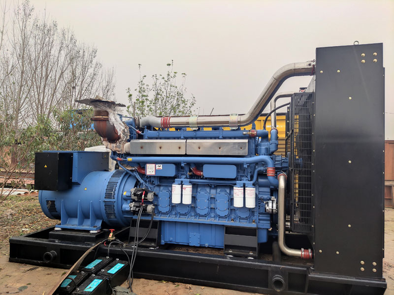 高密柴油发电机组更换机油时，应遵循哪些步骤？